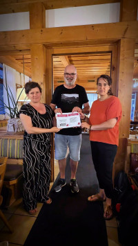 Übergabe_Stellungnahme an Heike Heubach MdB